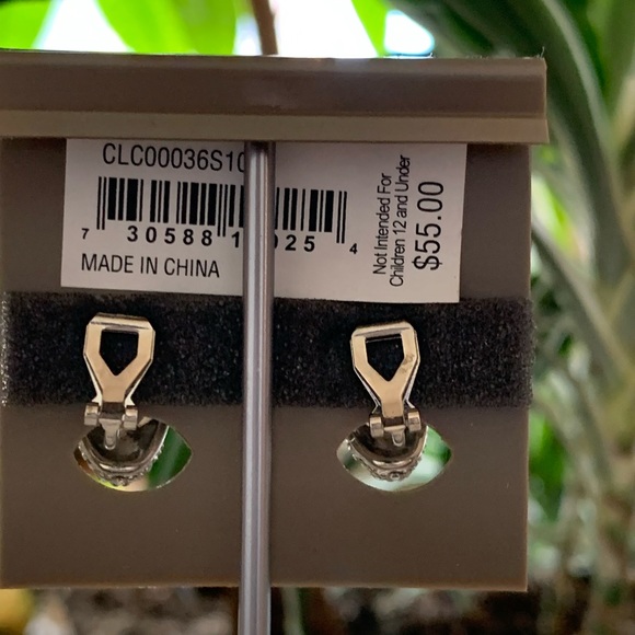 CAROLEE NEW YORK CLIP EARRINGS SILVER AND PAVÈ STONE EARRINGS NEW ON BOARD - Picture 4 of 10